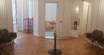 Sous loue bureau 2 jours par semaine (jeudi et vendredi) et accès salle de réunion - avenue de Villiers Paris 17e